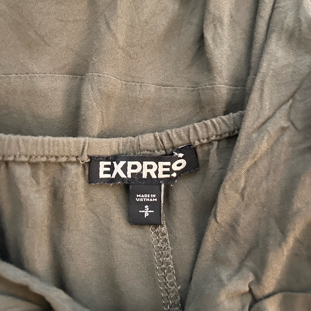 Express Green Ruffled Mini Sundress - Picture 2 of 5